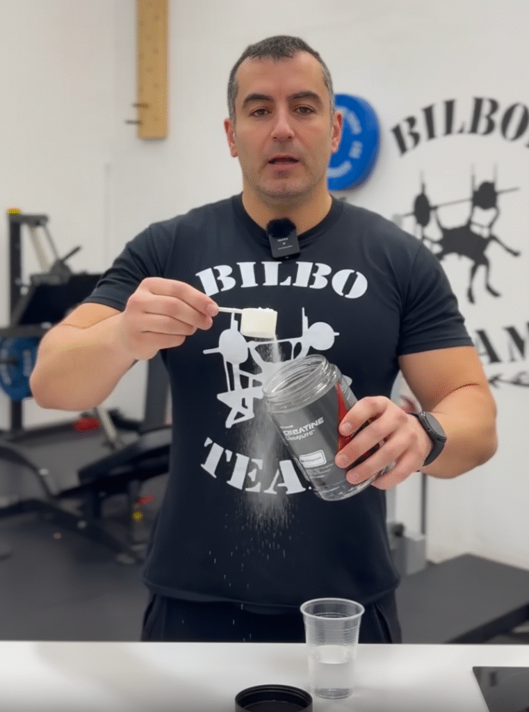 Jesus Varela preparing to take creapure prozis